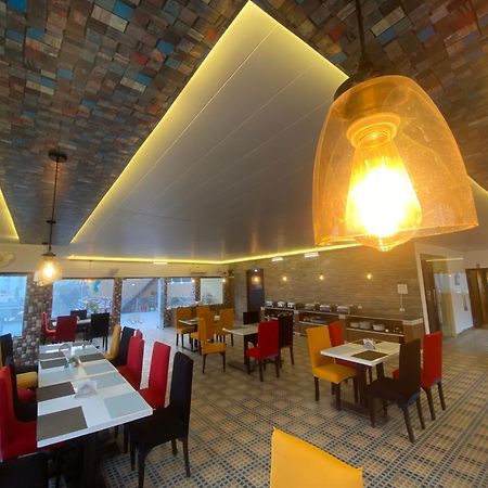 Mj Hills Rishikesh Hotel Buitenkant foto
