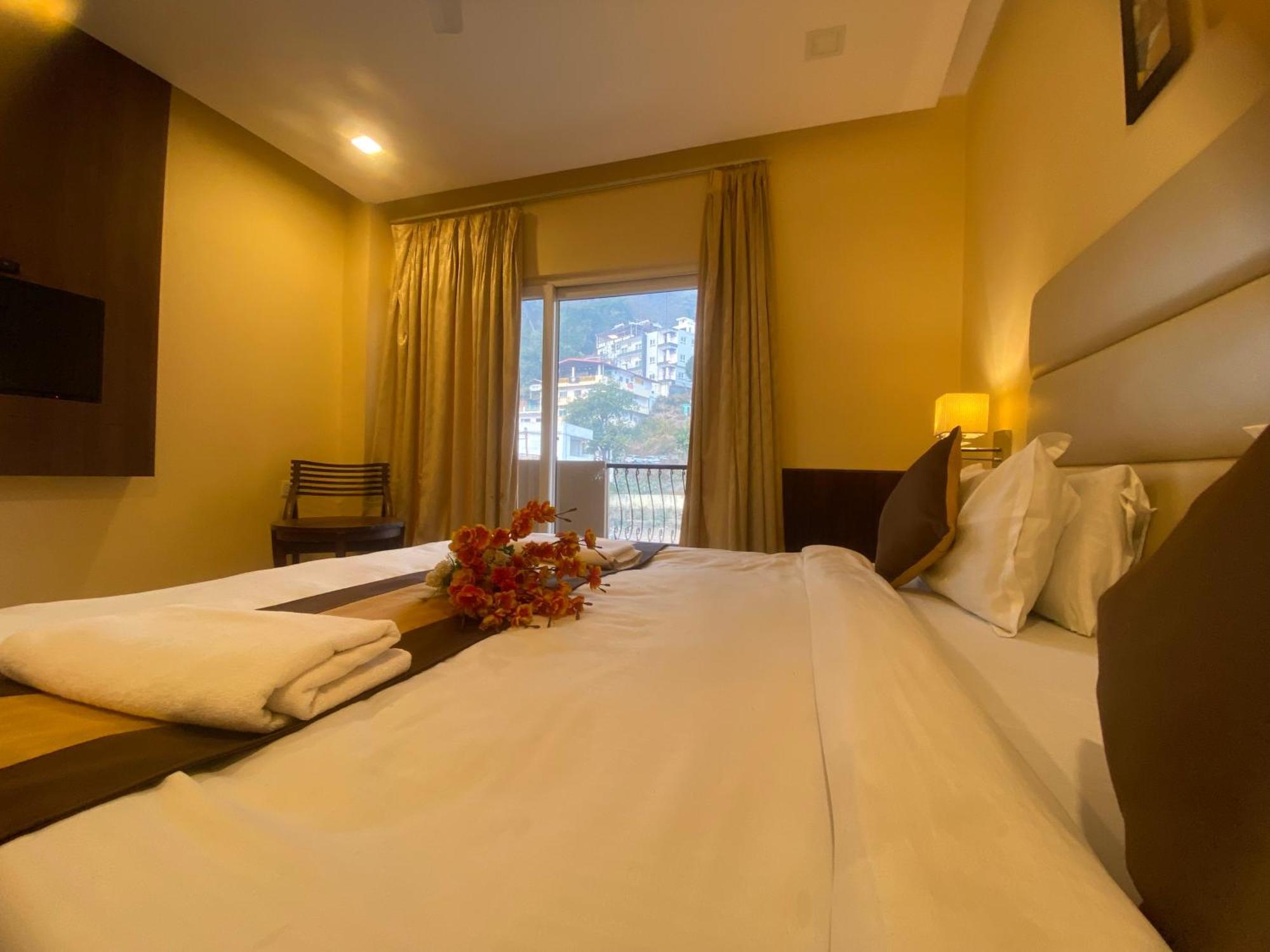 Mj Hills Rishikesh Hotel Buitenkant foto
