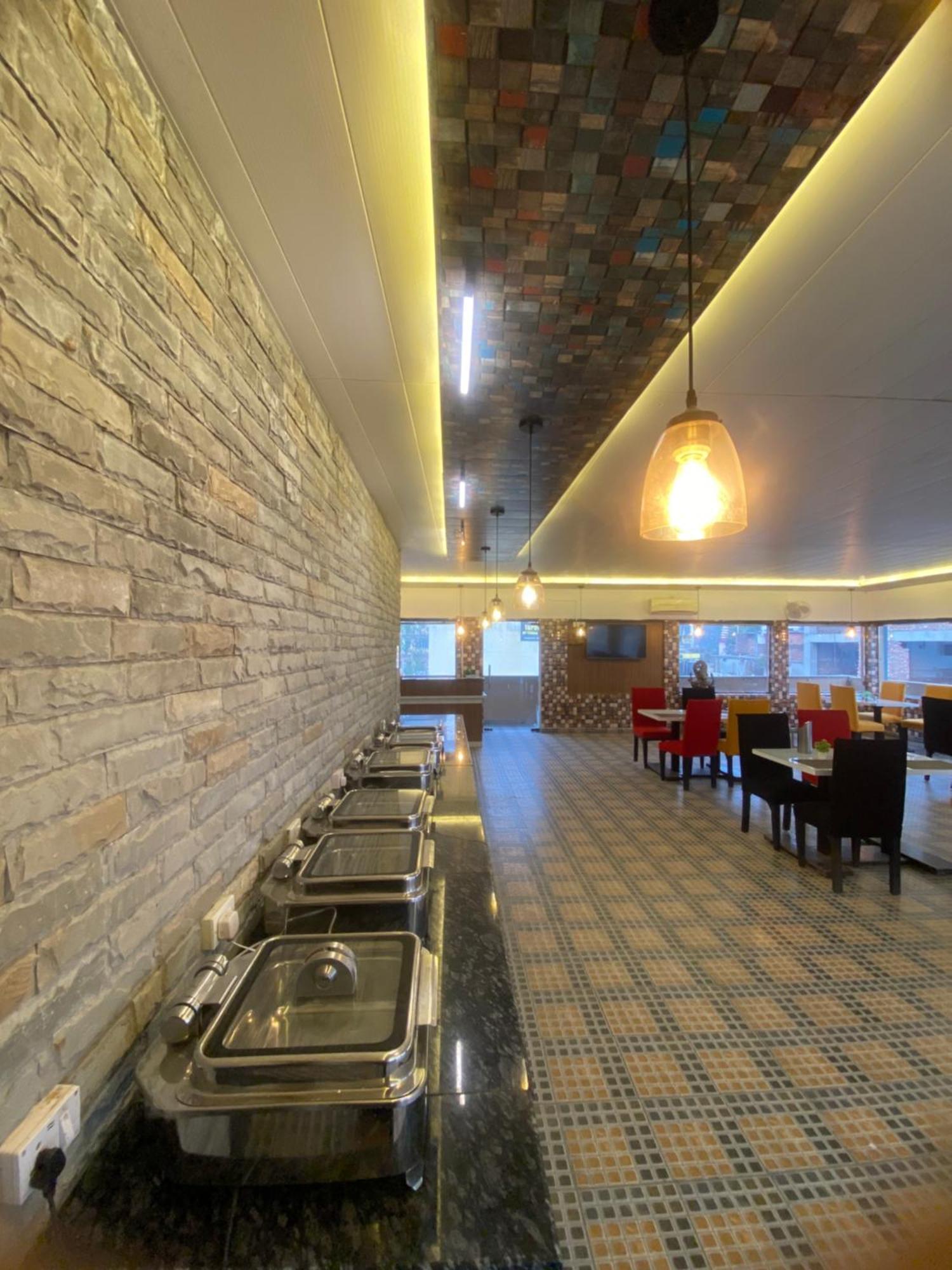 Mj Hills Rishikesh Hotel Buitenkant foto