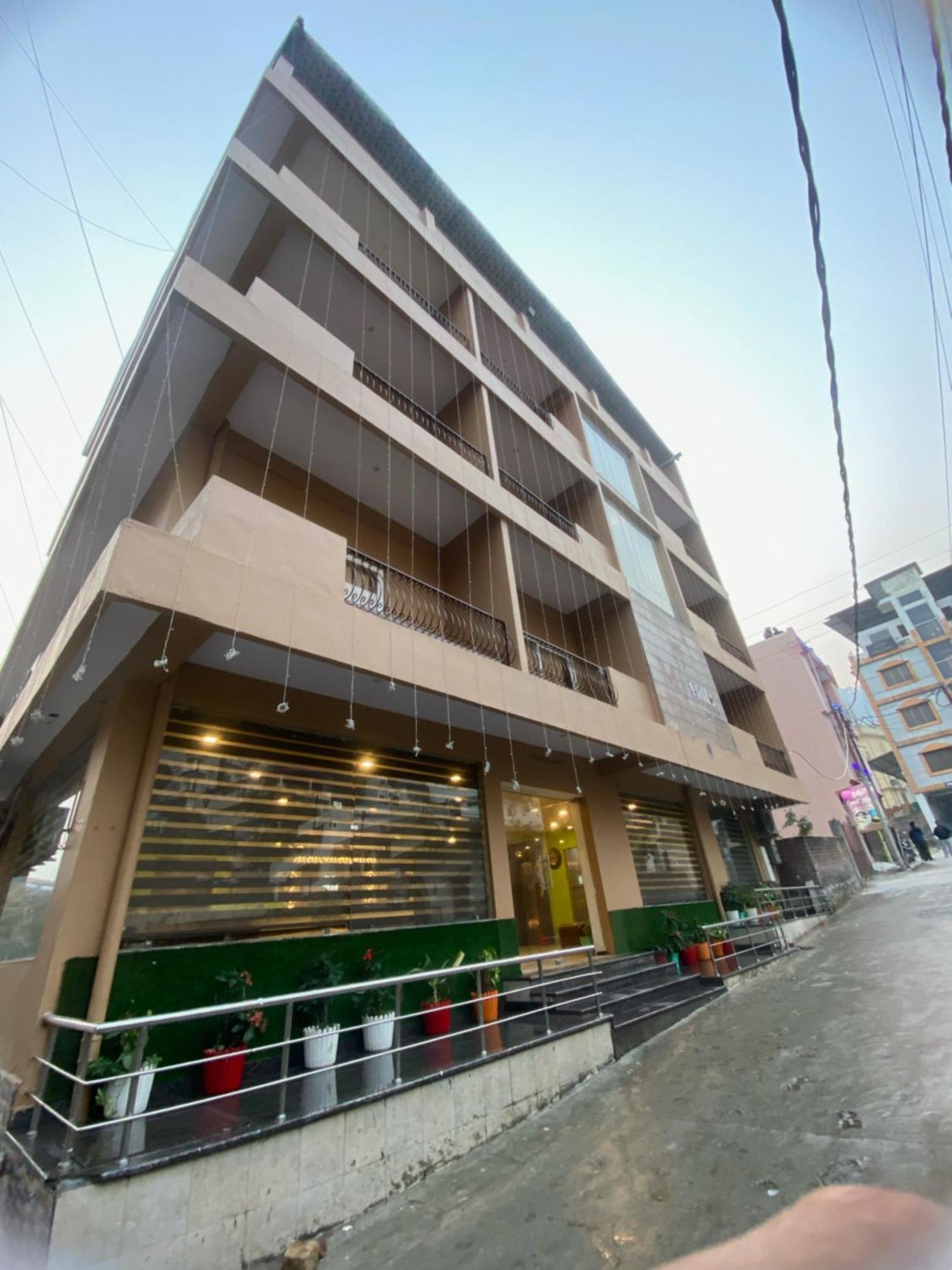 Mj Hills Rishikesh Hotel Buitenkant foto
