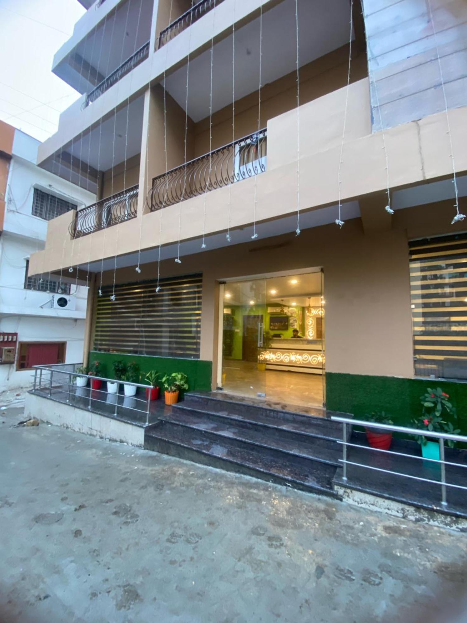 Mj Hills Rishikesh Hotel Buitenkant foto