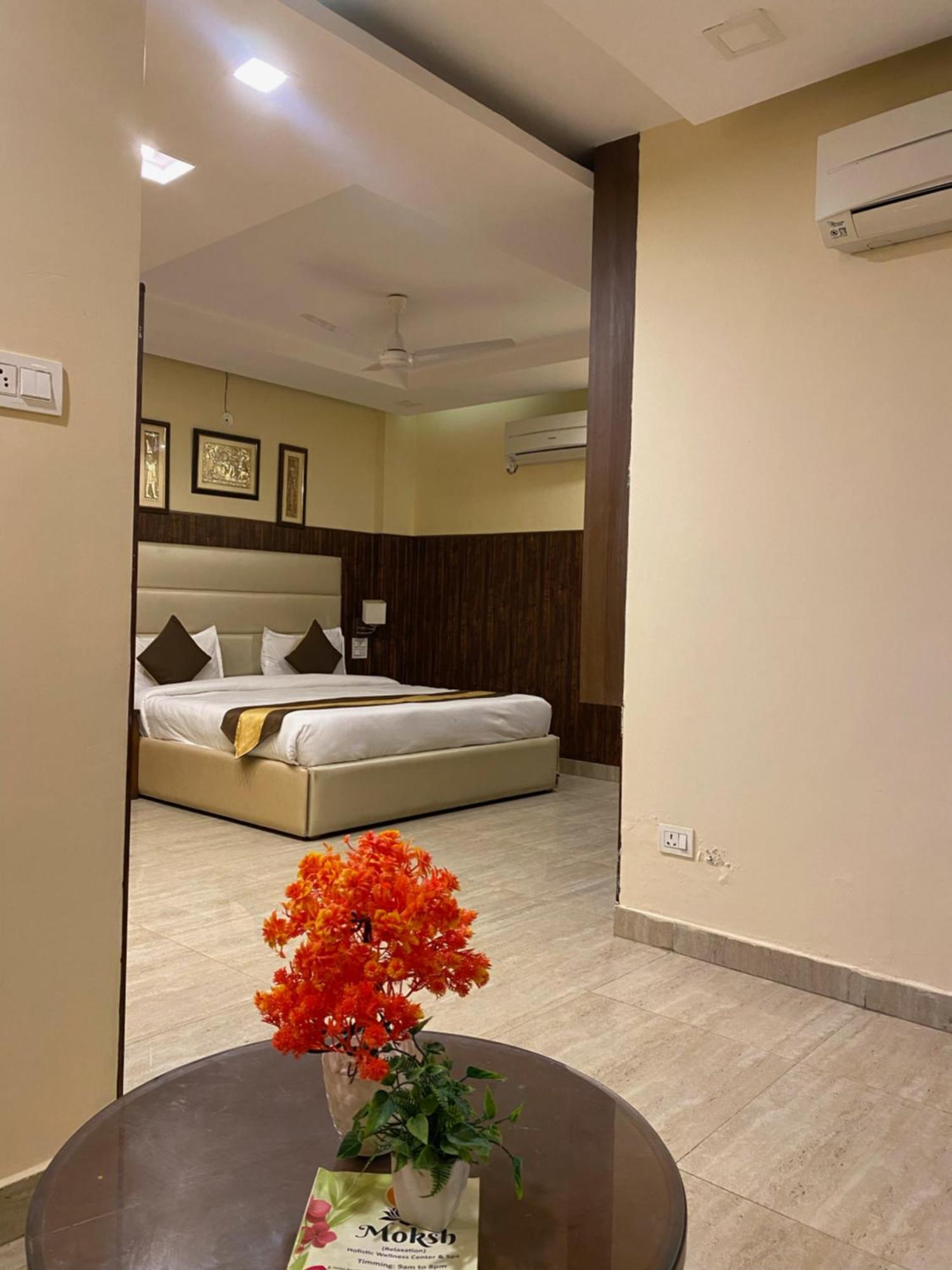 Mj Hills Rishikesh Hotel Buitenkant foto